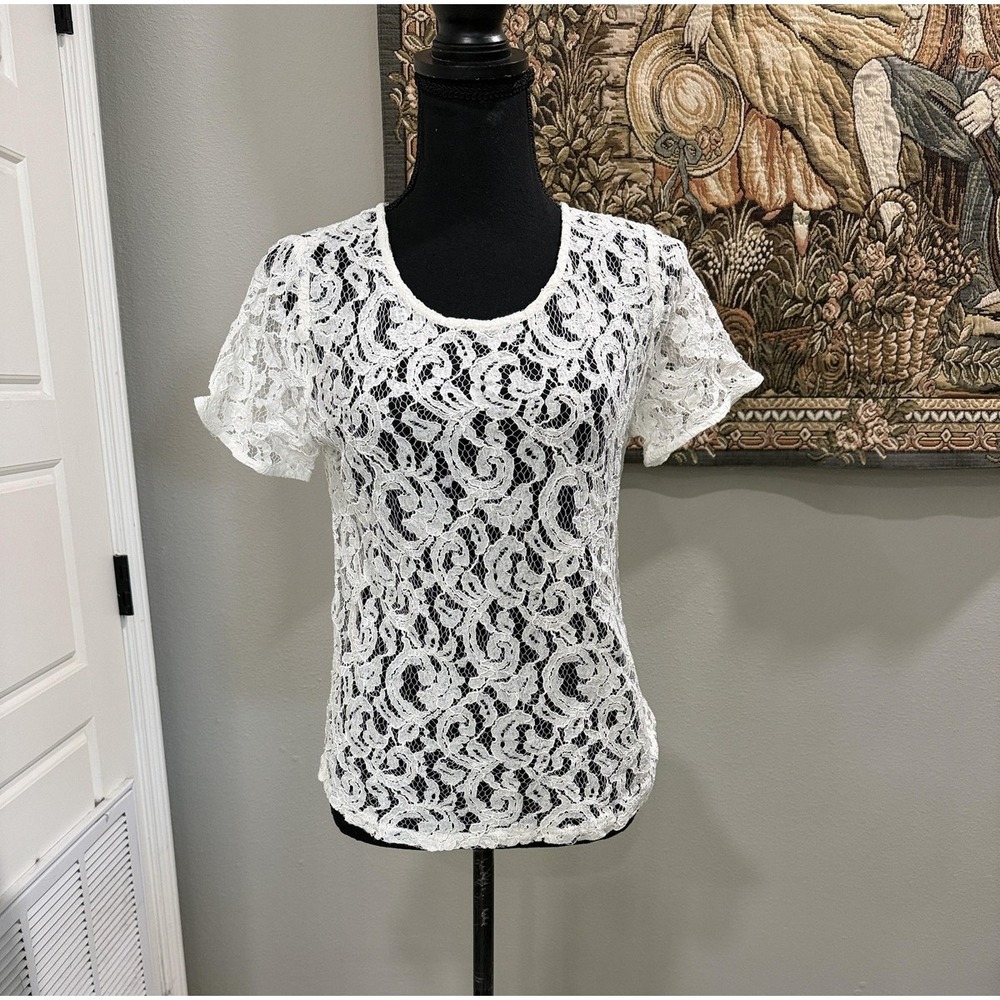 Van Heusen Blouse Womens Small White Lace Sheer Short Sleeve Floral Unlined